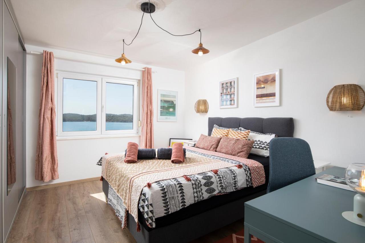 Top Floor Sunset Apartment Пула Екстериор снимка