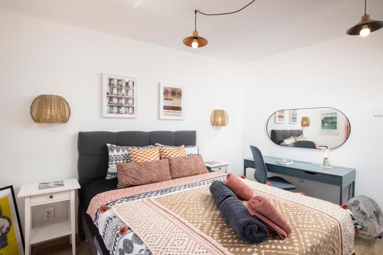 Top Floor Sunset Apartment Пула Екстериор снимка